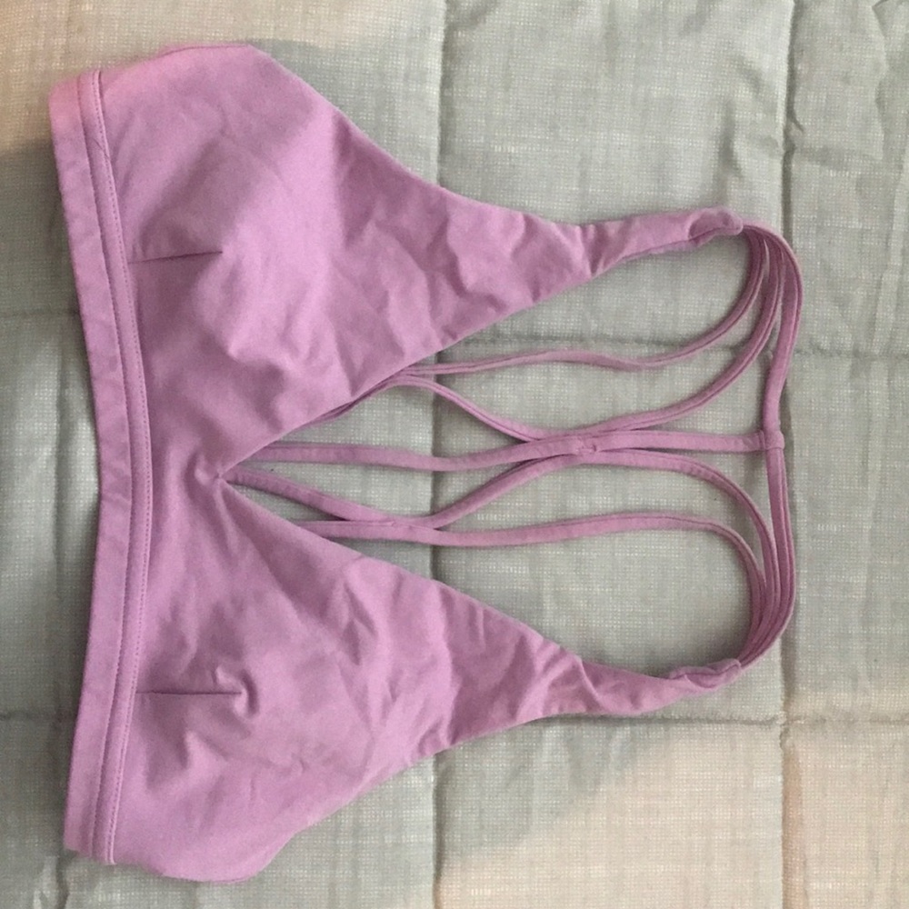 Lululemon sports bra